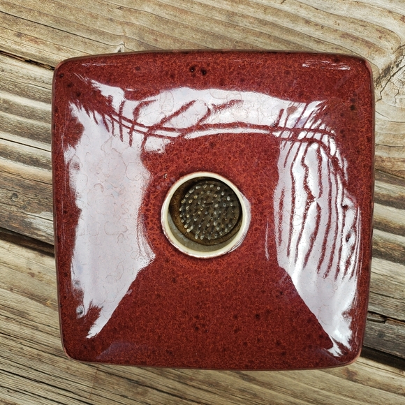 Coyote Roadhouse Ikebana Square Floral Pin Frog Vase - Red - Picture 6 of 12